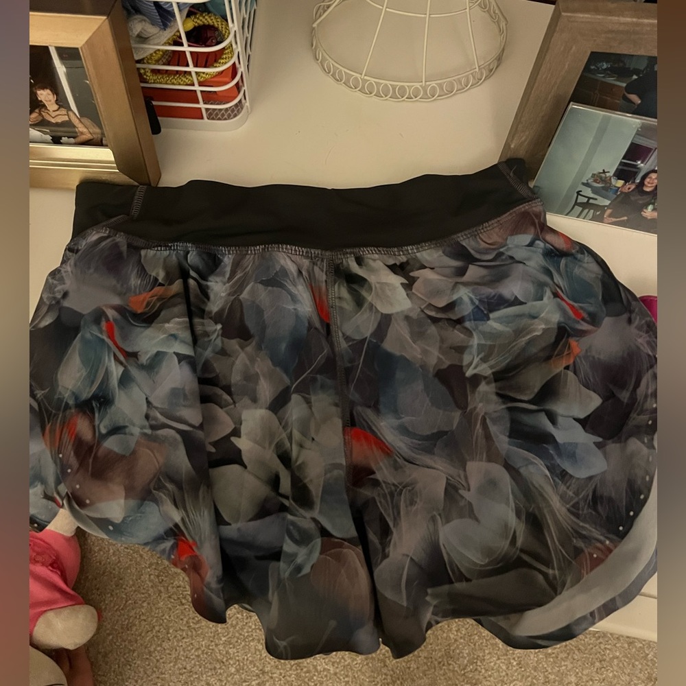 Lululemon shorts!
